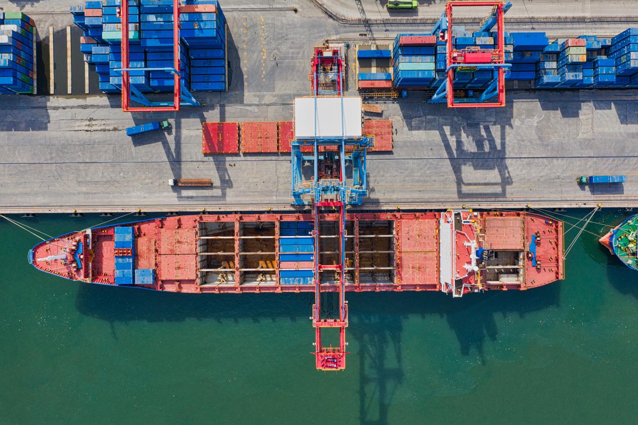 Container vessel and port operations